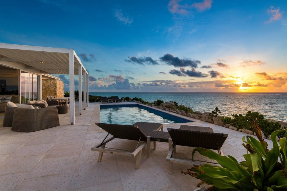 Sail Rock South Caicos